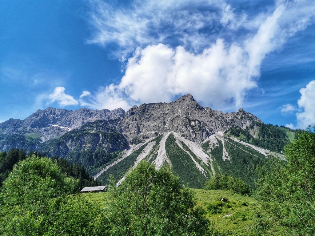 Kuenzelspitze Blick vom Wanderweg F.M. Felderweg