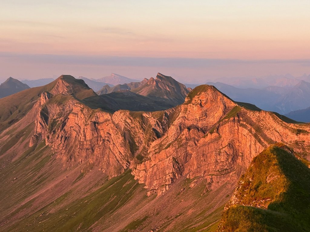 Damülser Grat im Abendlicht